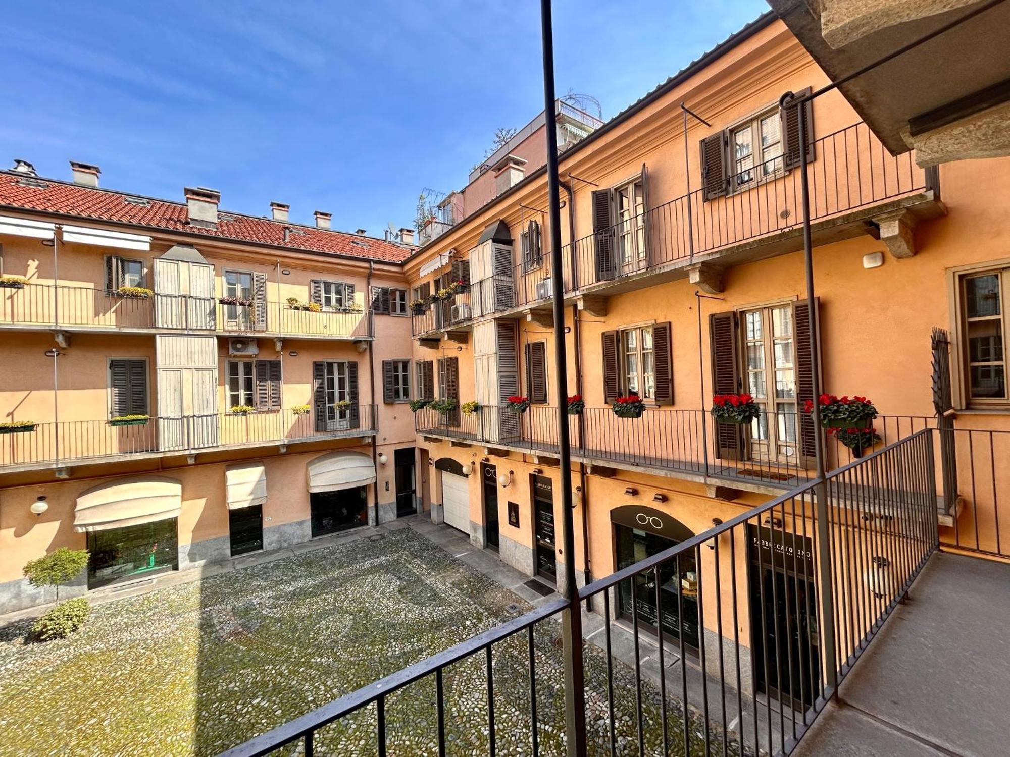 Elegante Appartamento Nel Centro Storico Di Torino Kültér fotó